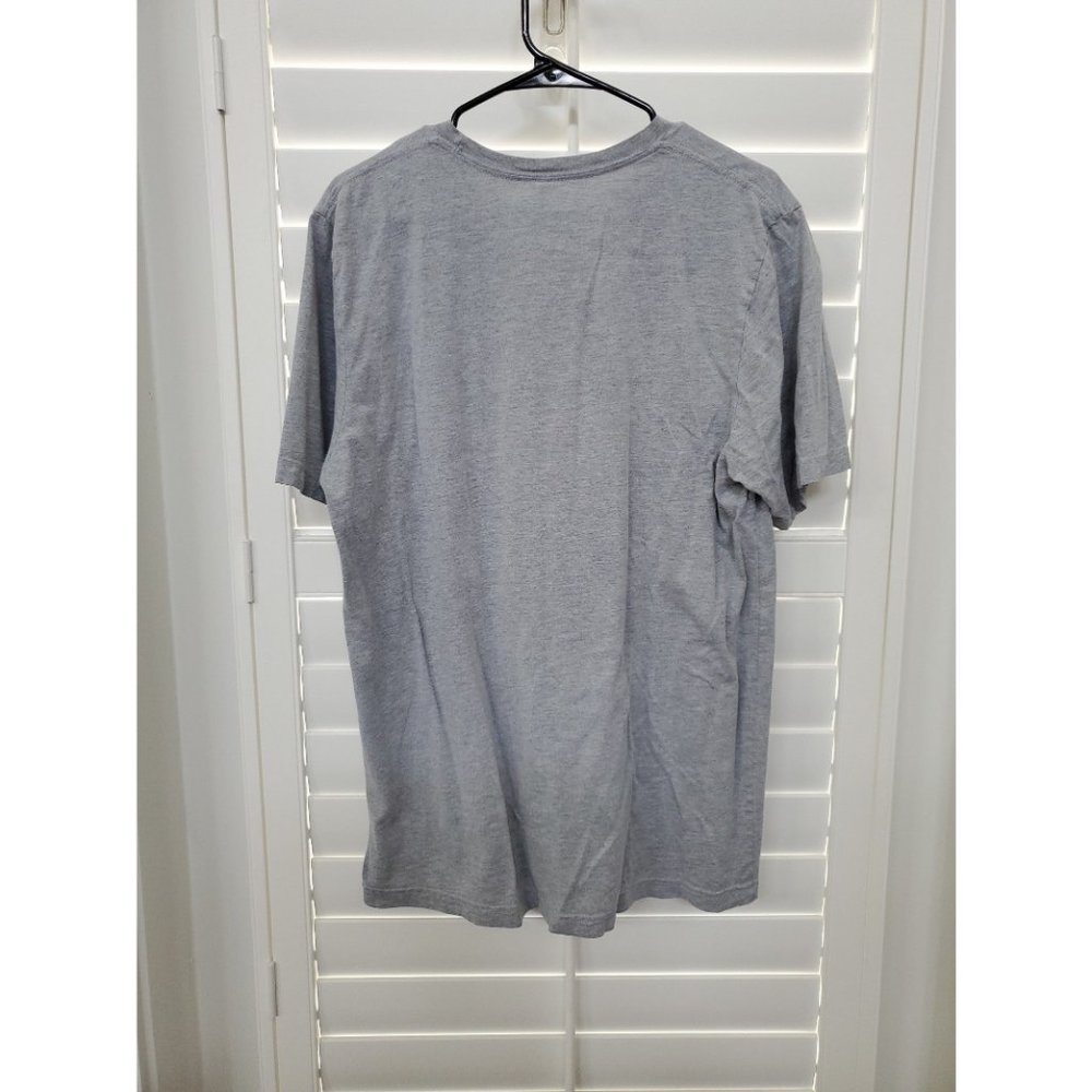 T-Shirt - Picture 2 of 2